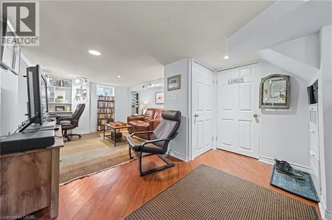 39 Borden Avenue North Kitchener ON N2H 3H9