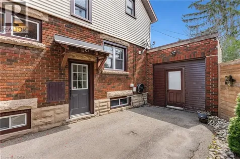 39 Borden Avenue North Kitchener ON N2H 3H9