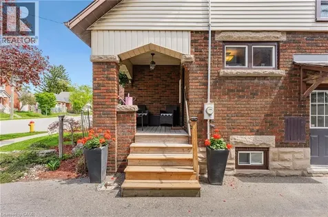 39 Borden Avenue North Kitchener ON N2H 3H9