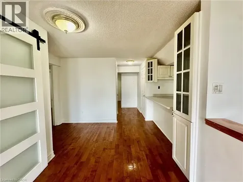 202 Essex Point Drive Cambridge ON N1T 1Z1
