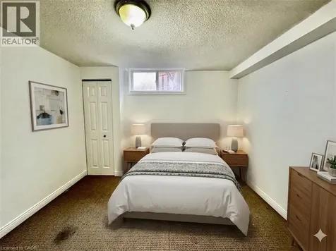 202 Essex Point Drive Cambridge ON N1T 1Z1