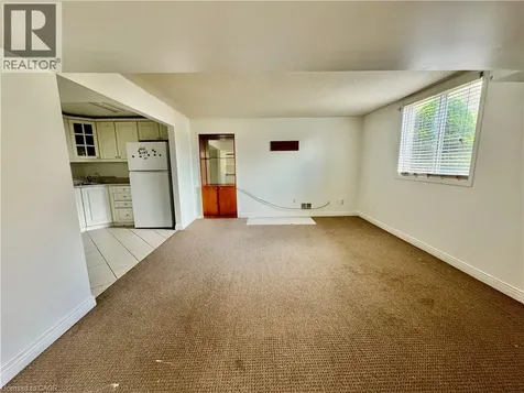 202 Essex Point Drive Cambridge ON N1T 1Z1