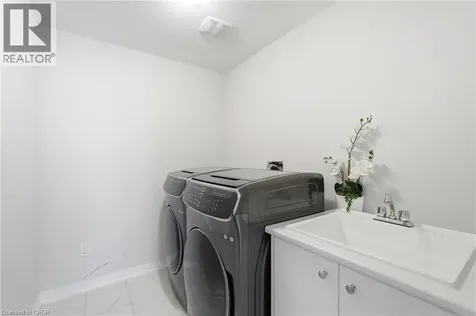 171 Spitfire Drive Mount Hope ON L0R 1W0