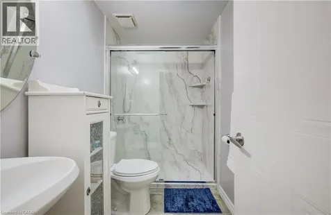 35 Camrose Court Kitchener ON N2M 5J3