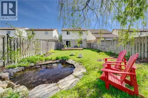 35 Camrose Court Kitchener ON N2M 5J3