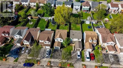 35 Camrose Court Kitchener ON N2M 5J3