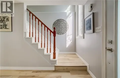35 Camrose Court Kitchener ON N2M 5J3