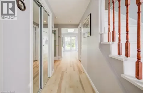 35 Camrose Court Kitchener ON N2M 5J3