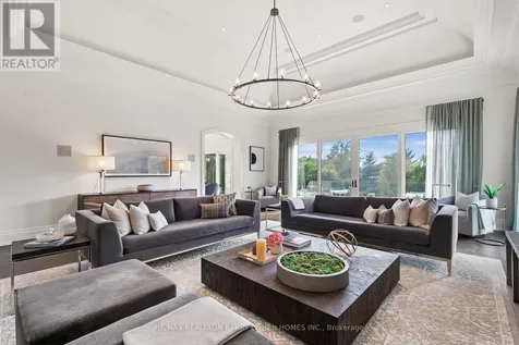 116 Eden Vale Drive King ON L7B 1L9