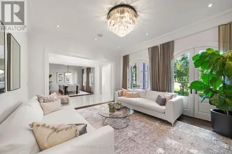 116 Eden Vale Drive King ON L7B 1L9
