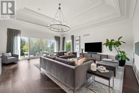 116 Eden Vale Drive King ON L7B 1L9