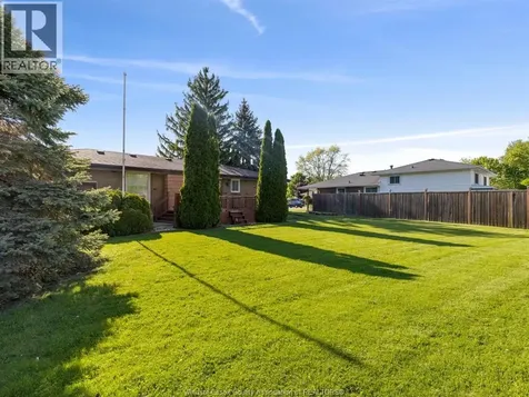 97 Wilkinson Court Amherstburg ON N9V 2J3