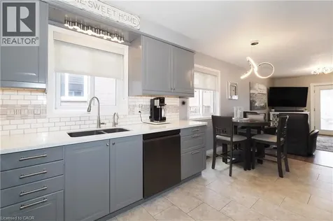 70 Queen Charlotte Crescent Kitchener ON N2E 3N6