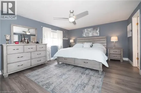 70 Queen Charlotte Crescent Kitchener ON N2E 3N6