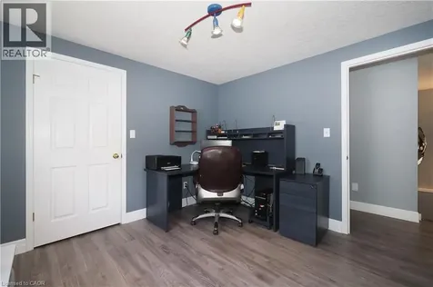 70 Queen Charlotte Crescent Kitchener ON N2E 3N6