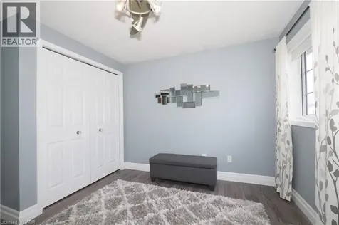 70 Queen Charlotte Crescent Kitchener ON N2E 3N6