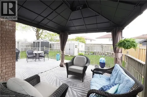 70 Queen Charlotte Crescent Kitchener ON N2E 3N6
