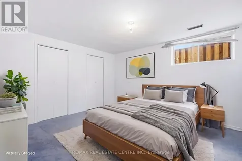 211 Ballantyne Avenue Cambridge ON N1R 7B5