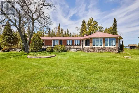 557 Riverside Drive Trent Lakes ON K9J 3Y9