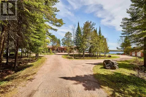 557 Riverside Drive Trent Lakes ON K9J 3Y9