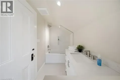61 William Street Brantford ON N3T 3K6