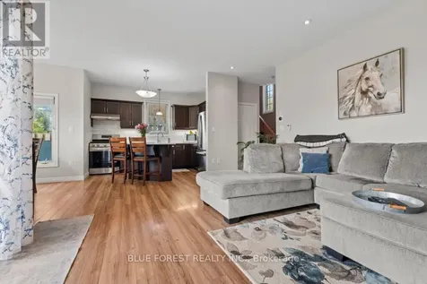 332 Erie Street Central Elgin ON N5L 1E3