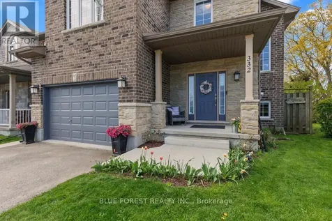 332 Erie Street Central Elgin ON N5L 1E3