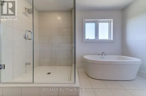 16 Misty Ridge Road Wasaga Beach ON L9Z 0R8