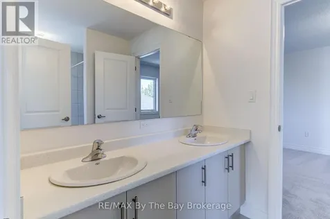 16 Misty Ridge Road Wasaga Beach ON L9Z 0R8