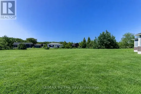 16 Misty Ridge Road Wasaga Beach ON L9Z 0R8