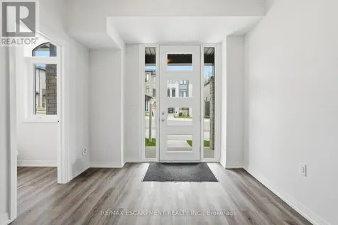 155 Equestrian Way Cambridge ON N3E 0E8