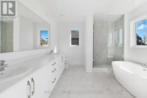 66 Amber Drive Wasaga Beach ON L9Z 0R9