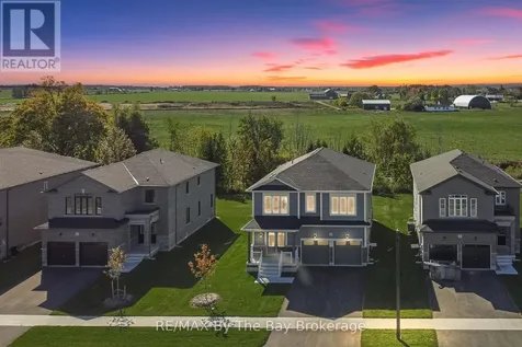 66 Amber Drive Wasaga Beach ON L9Z 0R9