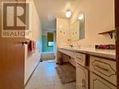 10-16 Orchard Place Chatham-kent ON N7M 1A6
