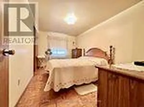 10-16 Orchard Place Chatham-kent ON N7M 1A6
