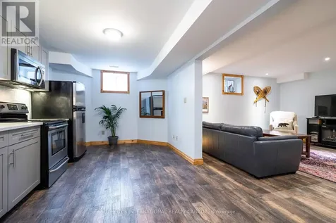 188 Brooker Boulevard Blue Mountains ON L9Y 0M2