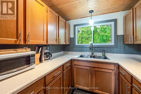 188 Bay Street South Bruce Peninsula ON N0H 2T0