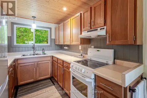 188 Bay Street South Bruce Peninsula ON N0H 2T0