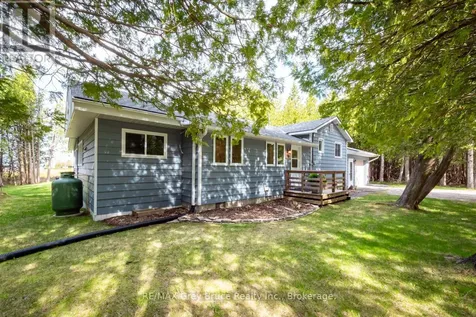 188 Bay Street South Bruce Peninsula ON N0H 2T0