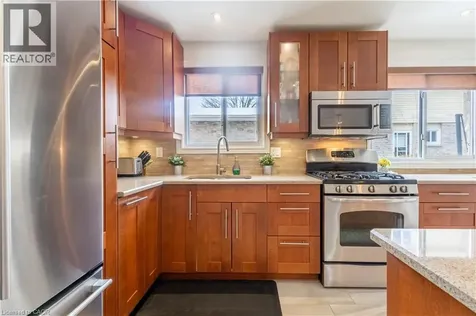72 Athenia Drive Stoney Creek ON L8J 1S8