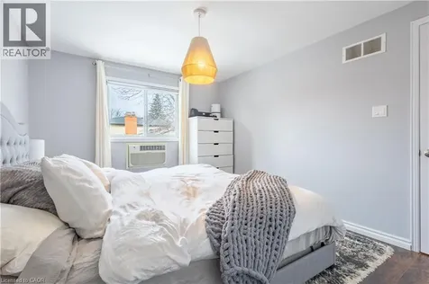 72 Athenia Drive Stoney Creek ON L8J 1S8
