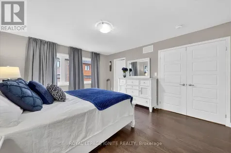 2835 Foxden Square Pickering ON L1X 0N9