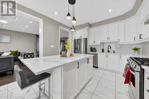 2835 Foxden Square Pickering ON L1X 0N9