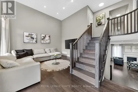 2835 Foxden Square Pickering ON L1X 0N9