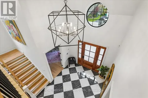 1445 Skyline Drive Mississauga (lakeview) ON L5E 2W3