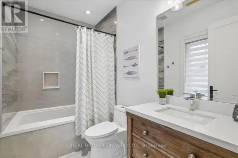 1445 Skyline Drive Mississauga (lakeview) ON L5E 2W3