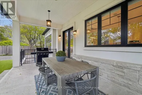 1445 Skyline Drive Mississauga (lakeview) ON L5E 2W3