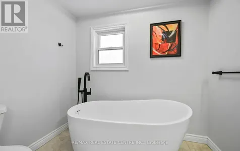 84 Viscount Road Brantford ON N3P 1Y7