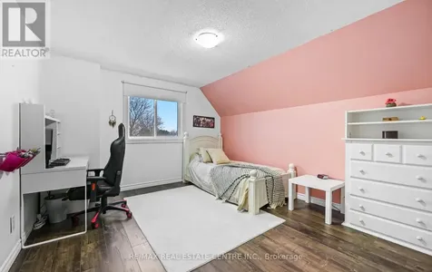 84 Viscount Road Brantford ON N3P 1Y7