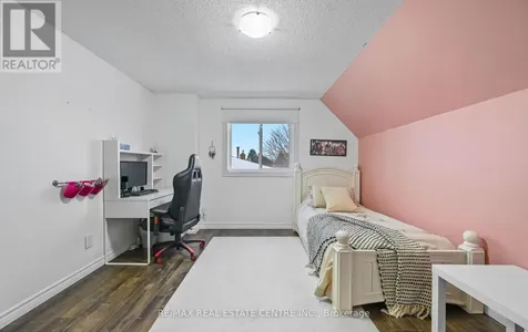 84 Viscount Road Brantford ON N3P 1Y7